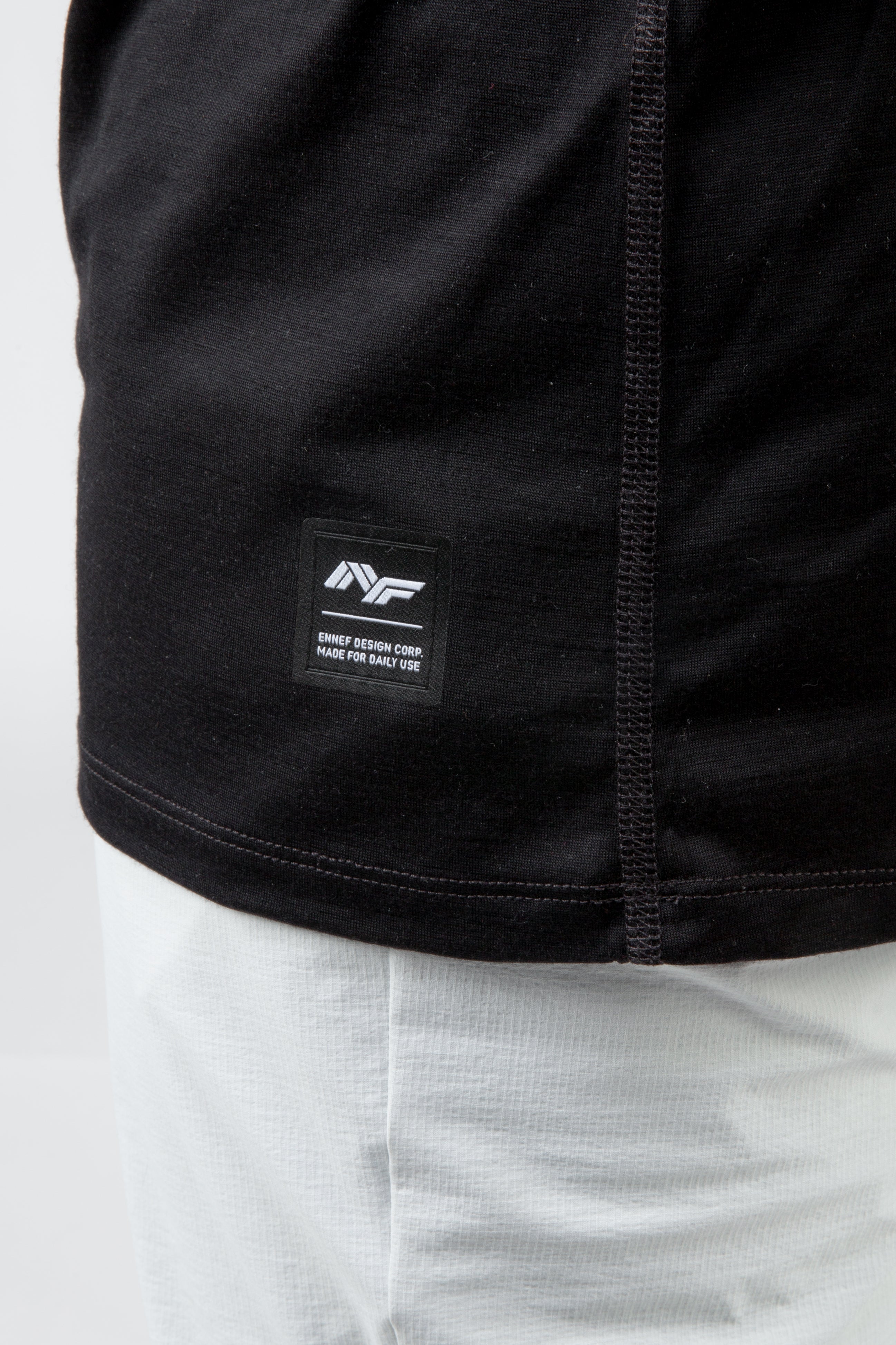 Super Fine 100% Merino Wool Long Sleeve Riding Tee - BLACK